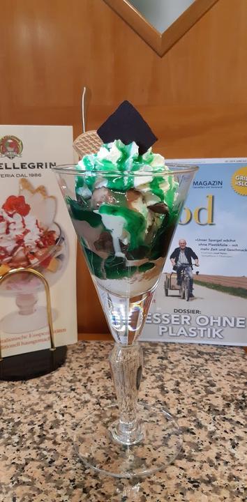 Eiscafé De Pellegrin Gelateria Zoldana